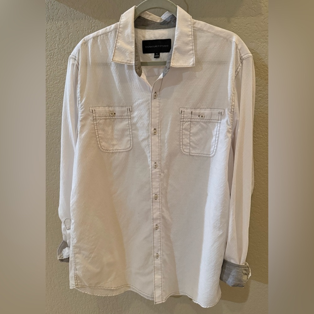 Signature Studio Men’s Collared Button Down White Shirt XL Gray lined Teen
